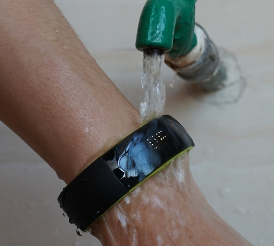 智能手环防水设计