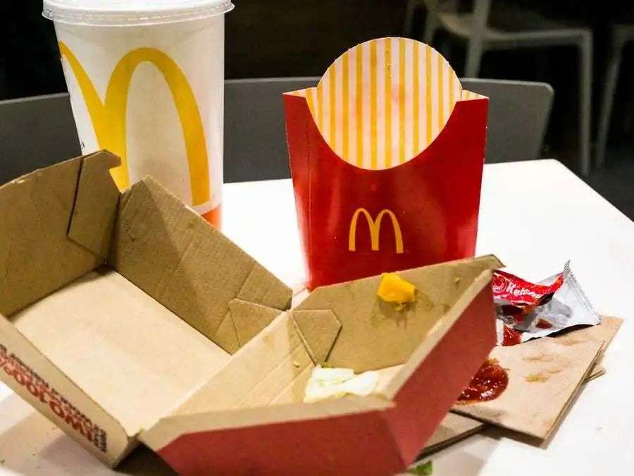 5环保组织说“麦当劳包装纸有毒.jpg