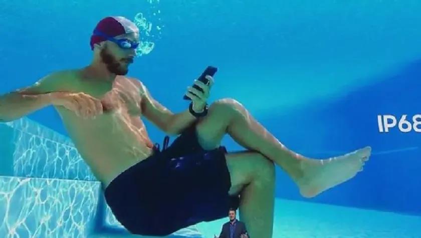 iPhone涉嫌虚假广告：不能带去游泳的手机，到底算不算“防水”？3.jpg